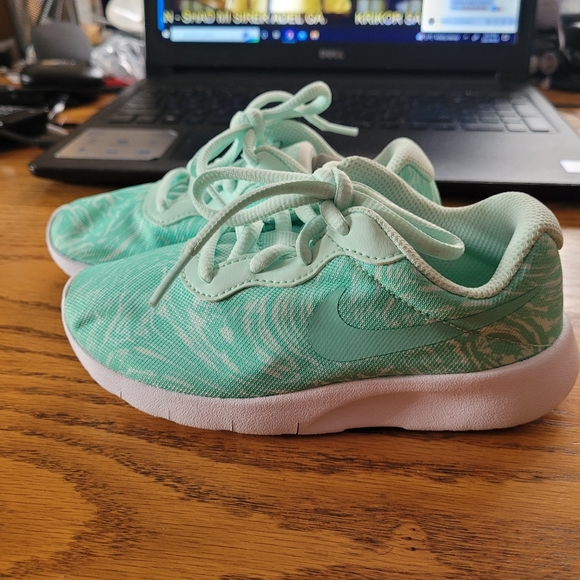 Kids Sneakers - Picture 3 of 10